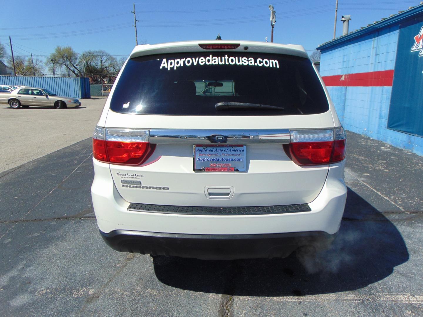 2012 White Dodge Durango (1C4RDHAG8CC) with an V6 3.6 Liter engine, Automatic, 5-Spd w/Overdrive transmission, located at 2105 Dixie Hwy, Louisville, KY, 40210, (502) 772-3333, 38.220932, -85.795441 - Photo#13